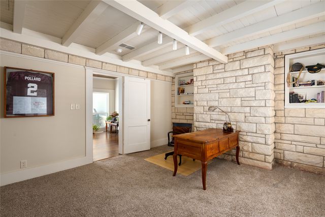 406 E Main Street, Whitesboro, TX 76273