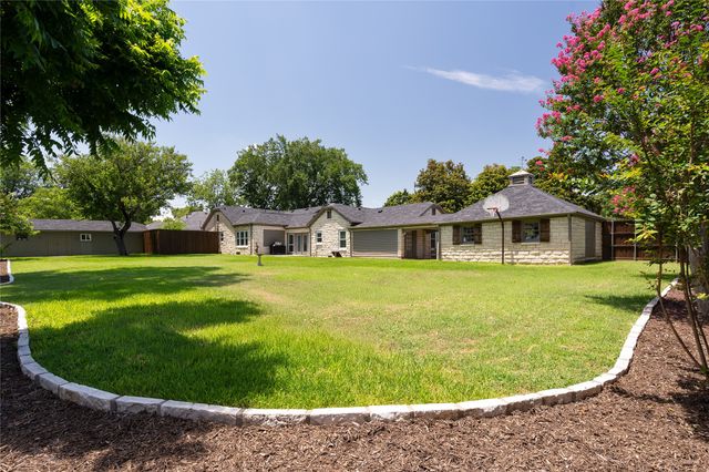 406 E Main Street, Whitesboro, TX 76273