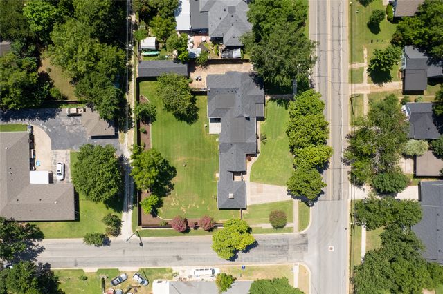 406 E Main Street, Whitesboro, TX 76273