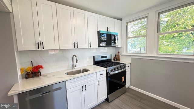 426 ARBOR RD, Lansdowne, PA 19050