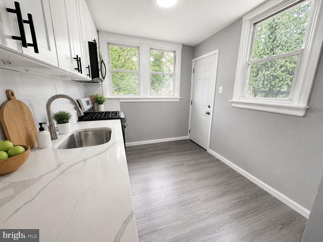426 ARBOR RD, Lansdowne, PA 19050