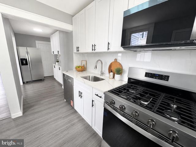 426 ARBOR RD, Lansdowne, PA 19050