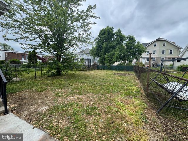 426 ARBOR RD, Lansdowne, PA 19050