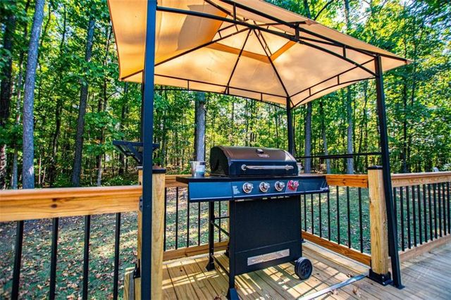 3051 Lakeview Parkway, Villa Rica, GA 30180