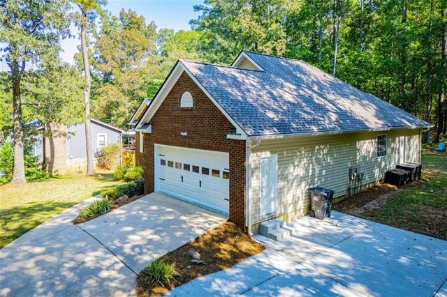3051 Lakeview Parkway, Villa Rica, GA 30180