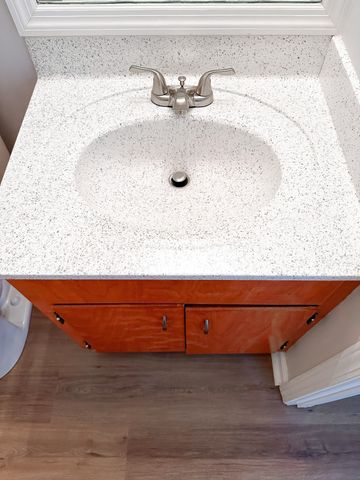 470 Martha Ln Apt B, Clarksville, TN 37043