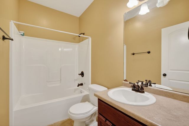 1317 NE 29th Street, Ankeny, IA 50021