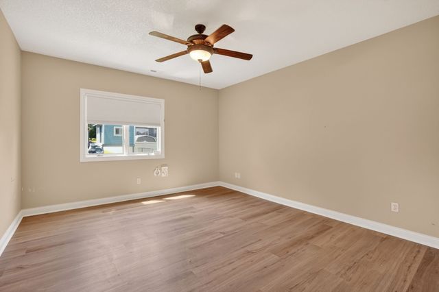 1317 NE 29th Street, Ankeny, IA 50021