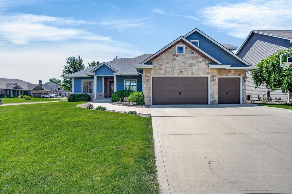 1317 NE 29th Street, Ankeny, IA 50021