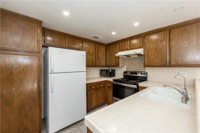 735 Arcadia Avenue L, Arcadia, CA 91007