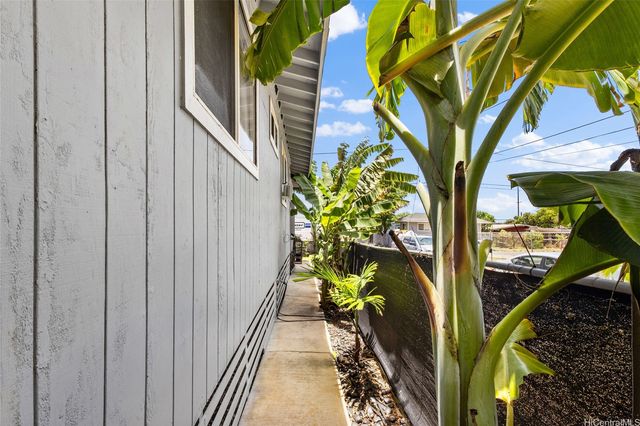 87-1430 Akowai Road, Waianae, HI 96792