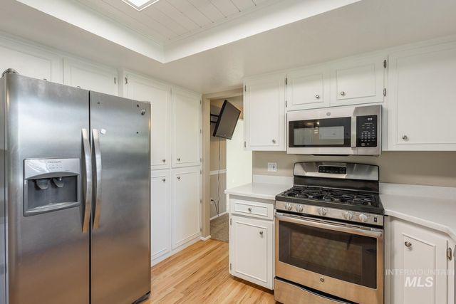 5267 N Marcliffe Ave, Boise, ID 83704