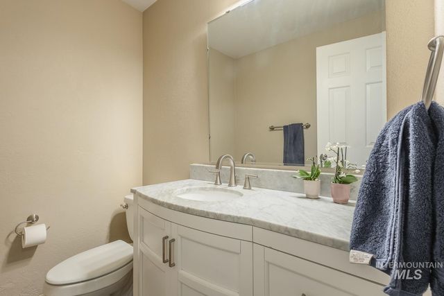 5267 N Marcliffe Ave, Boise, ID 83704