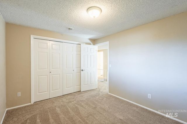 5267 N Marcliffe Ave, Boise, ID 83704