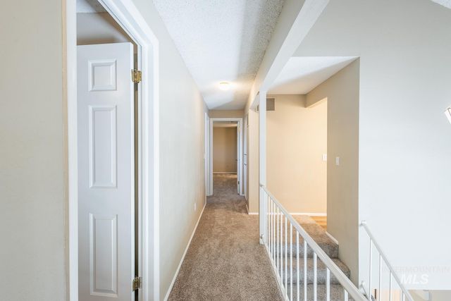 5267 N Marcliffe Ave, Boise, ID 83704