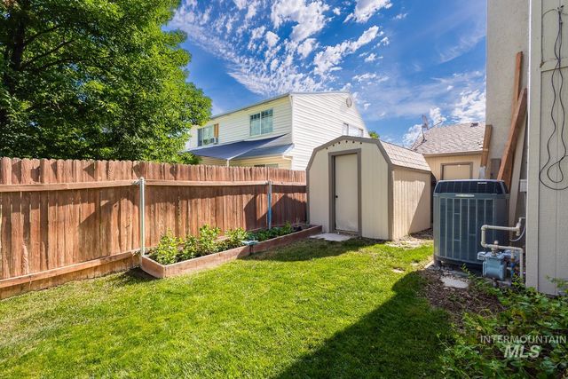 5267 N Marcliffe Ave, Boise, ID 83704