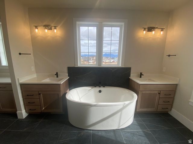 7148 W LAKE AVE, South Jordan, UT 84009