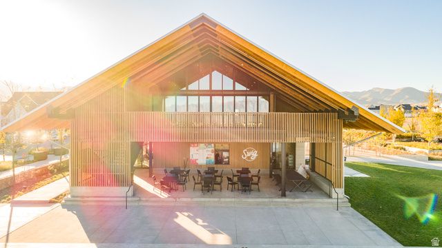 7148 W LAKE AVE, South Jordan, UT 84009