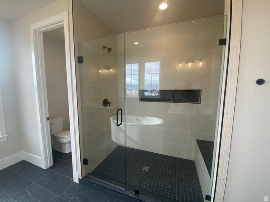 Image 14 of property listing at 7148 W LAKE AVE, South Jordan, UT 84009