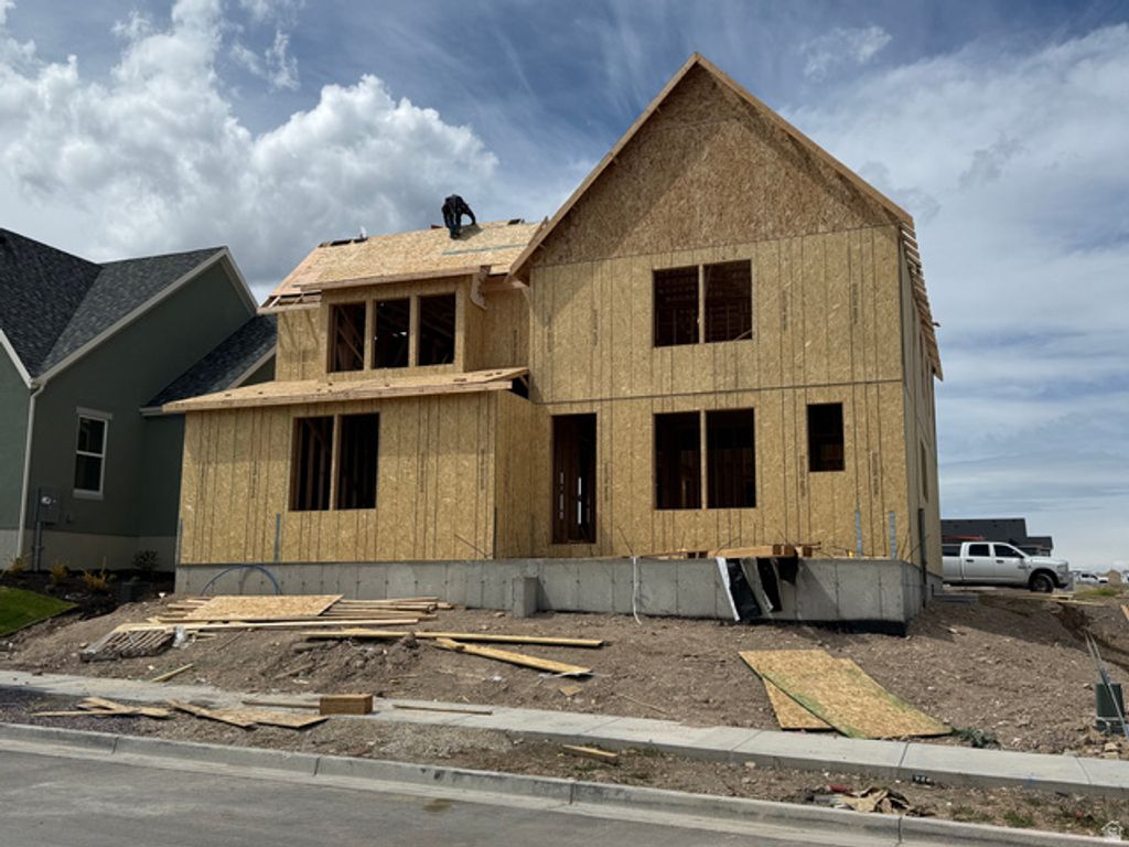 Image 24 of property listing at 7148 W LAKE AVE, South Jordan, UT 84009