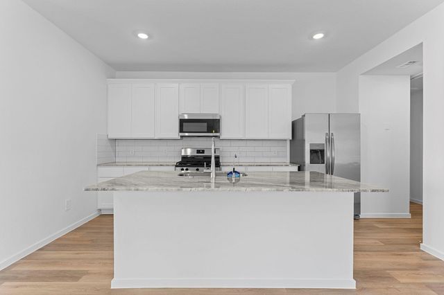 1511 Shimmering Ocean Way, Iowa Colony, TX 77583