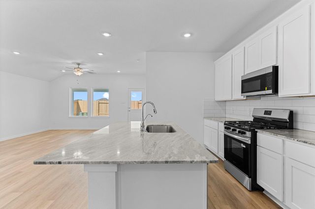 1511 Shimmering Ocean Way, Iowa Colony, TX 77583