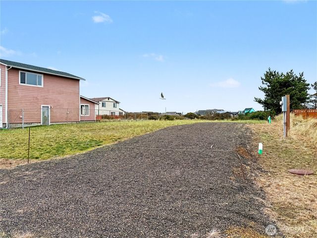 1275 Channel Avenue SW, Ocean Shores, WA 98569