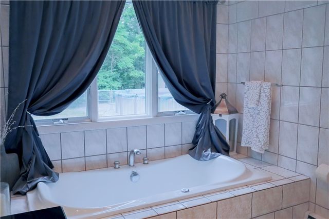 42 Elmdale Avenue, Johnston, RI 02919