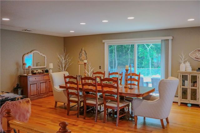 42 Elmdale Avenue, Johnston, RI 02919