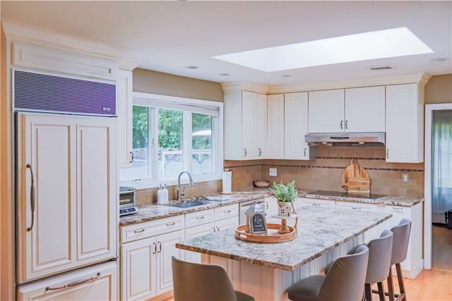 42 Elmdale Avenue, Johnston, RI 02919