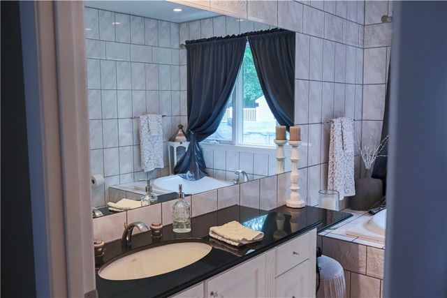 42 Elmdale Avenue, Johnston, RI 02919