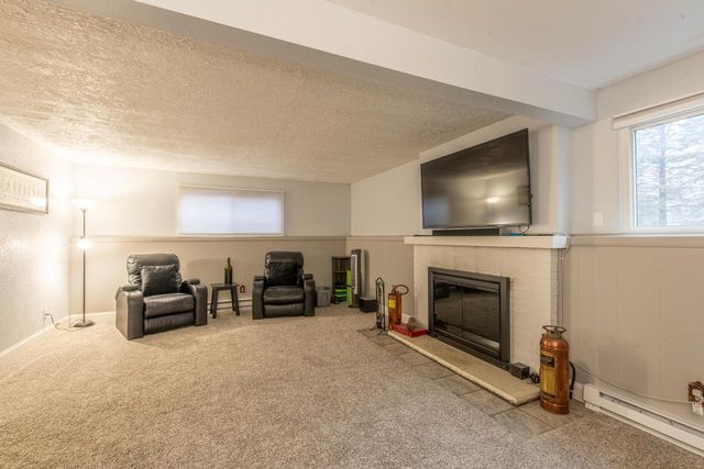 W275S8960 Hidden Lakes DRIVE, Mukwonago, WI 53149