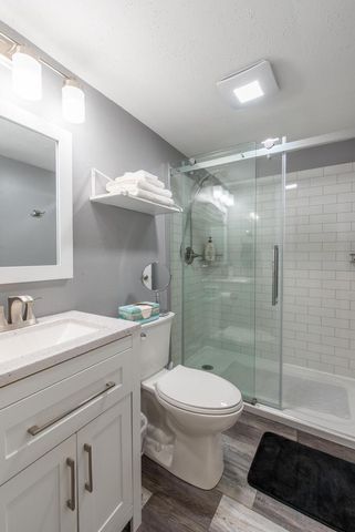 W275S8960 Hidden Lakes DRIVE, Mukwonago, WI 53149