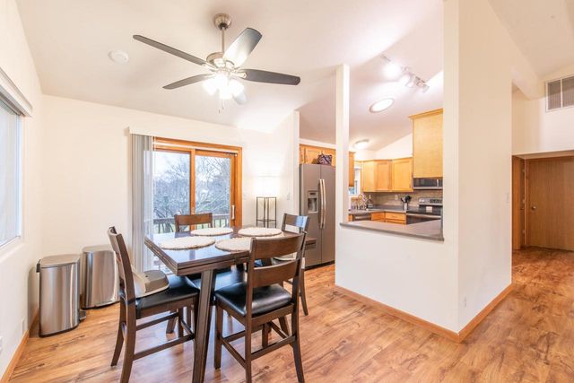 W275S8960 Hidden Lakes DRIVE, Mukwonago, WI 53149