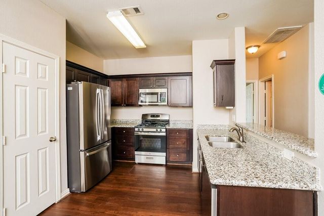 2726 Mesquite Ridge Drive, Houston, TX 77073