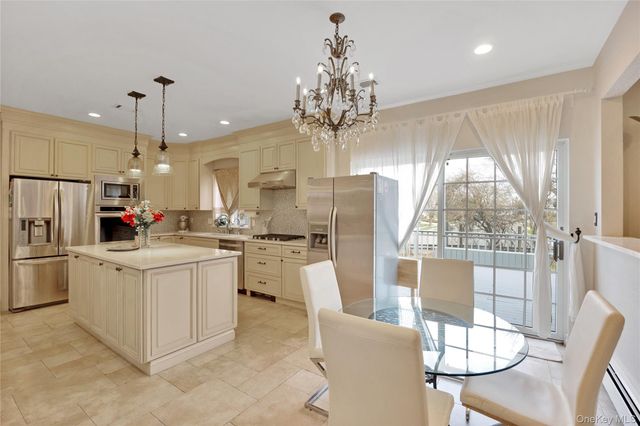 708 Park Lane, Cedarhurst, NY 11516