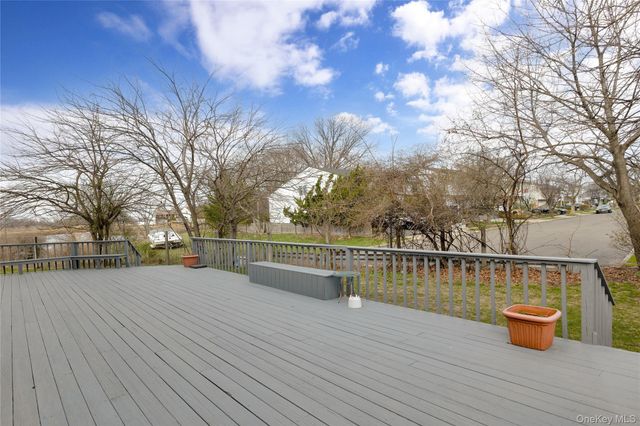 708 Park Lane, Cedarhurst, NY 11516