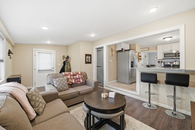 676 Chapin St, Ludlow, MA 01056