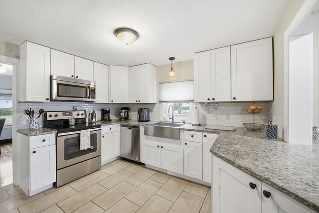 676 Chapin St, Ludlow, MA 01056