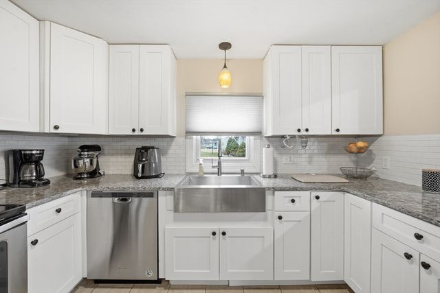 676 Chapin St, Ludlow, MA 01056