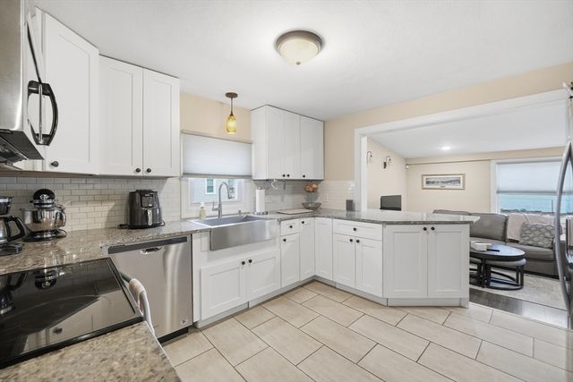 676 Chapin St, Ludlow, MA 01056