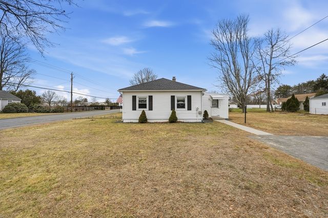 676 Chapin St, Ludlow, MA 01056