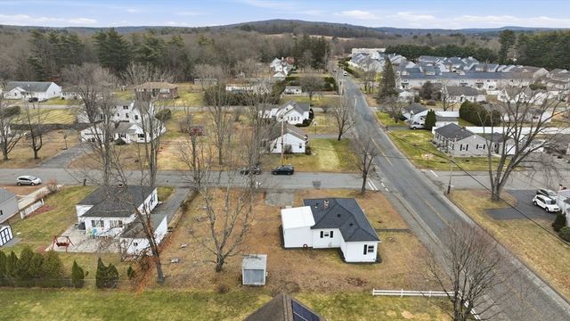 676 Chapin St, Ludlow, MA 01056