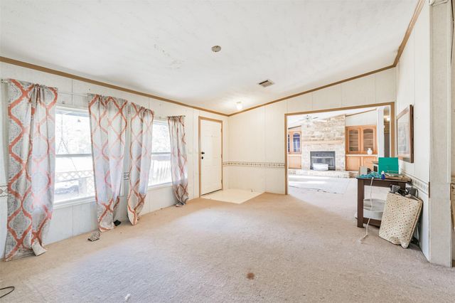 18 County Road 2236, Cleveland, TX 77327