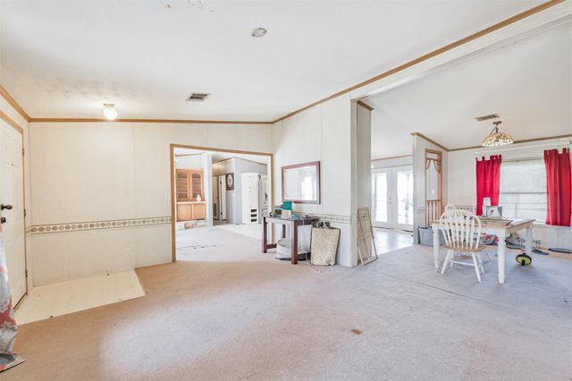 18 County Road 2236, Cleveland, TX 77327