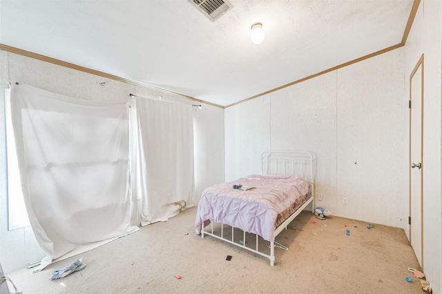 18 County Road 2236, Cleveland, TX 77327