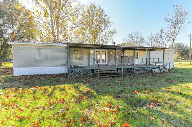 18 County Road 2236, Cleveland, TX 77327