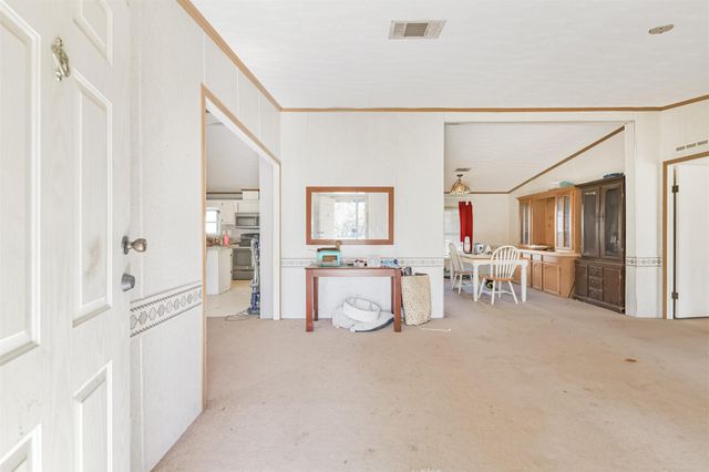 18 County Road 2236, Cleveland, TX 77327