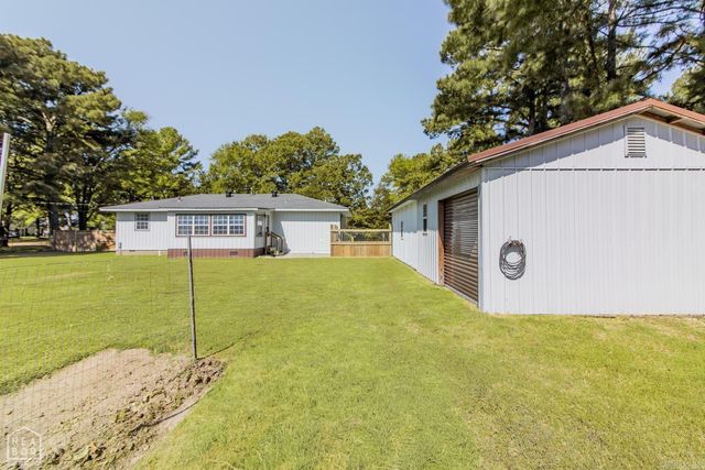 215 Woody Lane, Jonesboro, AR 72401