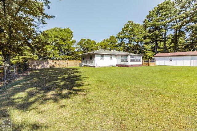 215 Woody Lane, Jonesboro, AR 72401